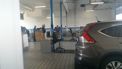 Honda Dealer «Flow Honda in Winston Salem», reviews and photos, 2600 Peters Creek Pkwy, Winston-Salem, NC 27127, USA