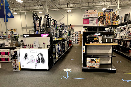 Electronics Store «Best Buy», reviews and photos, 1501 New Britain Ave, West Hartford, CT 06110, USA