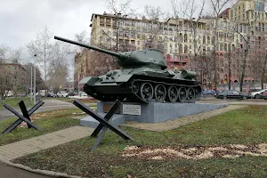 Tank T-34 image