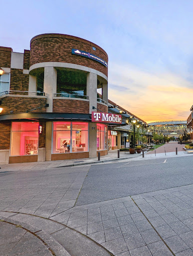 Cell Phone Store «T-Mobile», reviews and photos, 7525 166th Ave NE, Redmond, WA 98052, USA