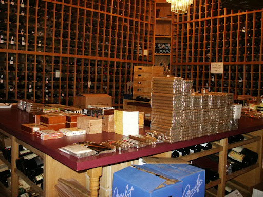 Liquor Store «Wine Barrel Plus», reviews and photos, 30303 Plymouth Rd, Livonia, MI 48150, USA