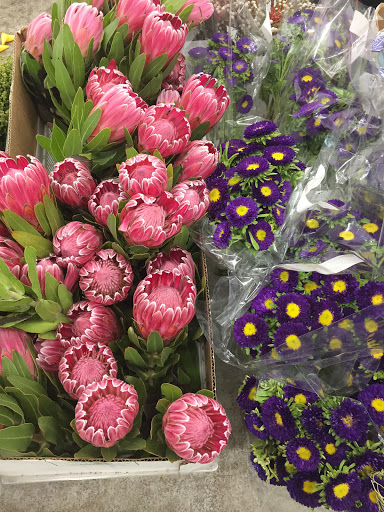 KD Wholesale Floral