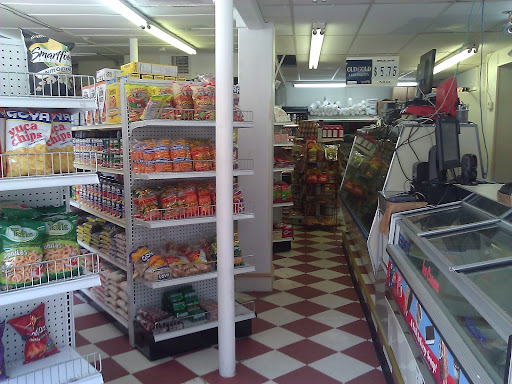 Grocery Store «La Bodega Latina Grocery Store», reviews and photos, 863 Congress St, Portland, ME 04102, USA