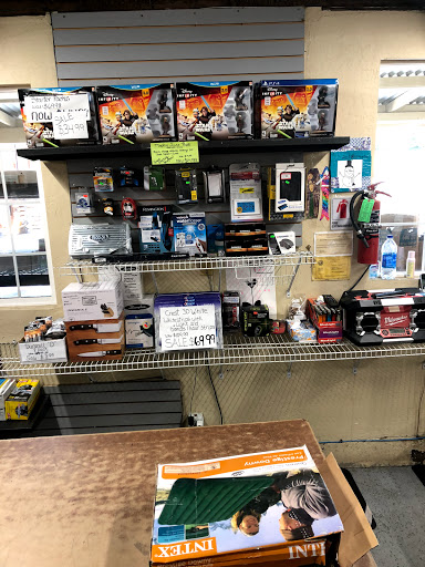 Surplus Store «Discount Alley», reviews and photos, 1382 CA-116 a, Sebastopol, CA 95472, USA