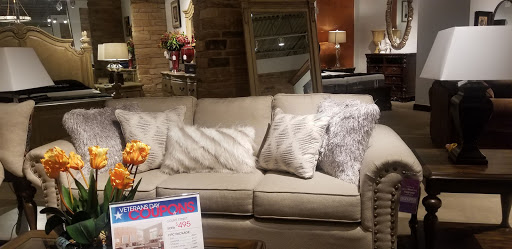 Furniture Store «Rooms To Go & Rooms To Go Kids Furniture Store - Montgomery», reviews and photos, 6810 Eastchase Pkwy Suite A, Montgomery, AL 36117, USA