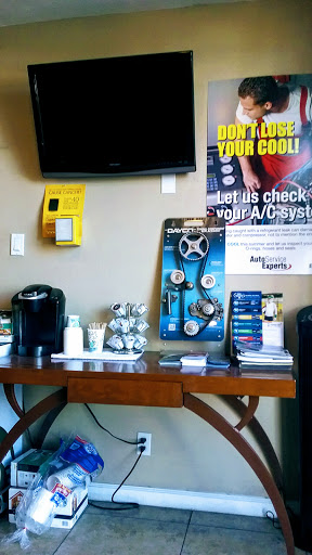 Oil Change Service «PALM DESERT AUTOMOTIVE», reviews and photos, 74817 Joni Dr, Palm Desert, CA 92260, USA