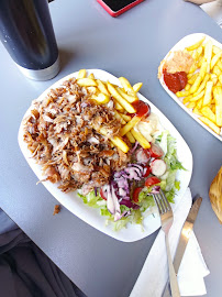 Plats et boissons du Restaurant halal Chez Jaff - Kebab artisanal à Cournon-d'Auvergne - n°1