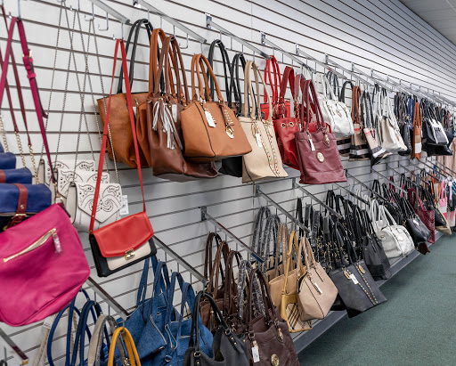 Discount Store «Discount Fashion Warehouse Dublin», reviews and photos, 6599 Dublin Center Dr, Dublin, OH 43017, USA