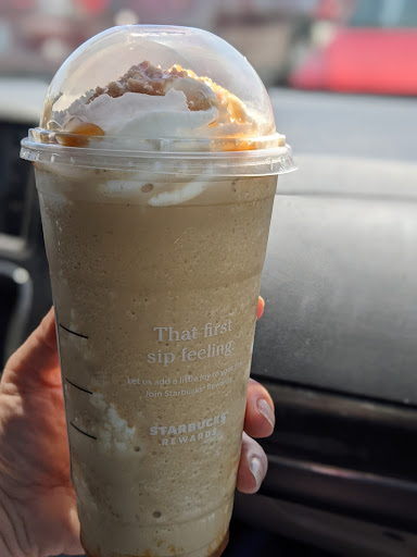 Coffee Shop «Starbucks», reviews and photos, 7669 Crile Rd, Painesville, OH 44077, USA