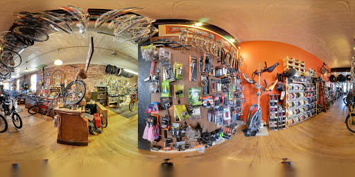 Bicycle Store «Ichi Bike», reviews and photos, 311 E Walnut St, Des Moines, IA 50309, USA