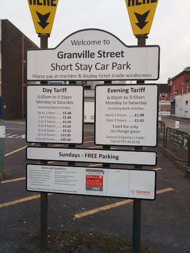 Reviews of Granville Street Short Stay Car Park in Swindon - Parking garage