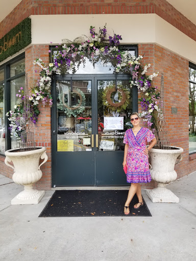 Florist «Va Va Bloom», reviews and photos, 12 N Main St, Kingwood, TX 77339, USA
