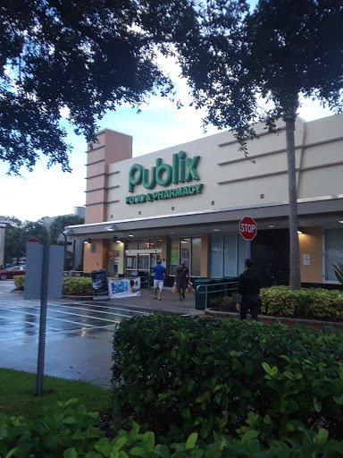 Supermarket «Publix Super Market at Colonialtown», reviews and photos, 1400 E Colonial Dr, Orlando, FL 32803, USA