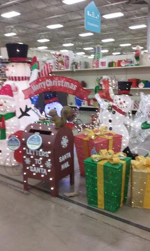 Home Goods Store «At Home», reviews and photos, 4641 Lafayette Rd, Indianapolis, IN 46254, USA