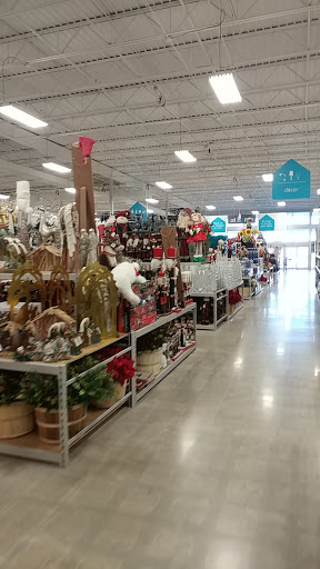 Home Goods Store «At Home», reviews and photos, 301 SouthTowne East Mall Dr, Wichita, KS 67207, USA