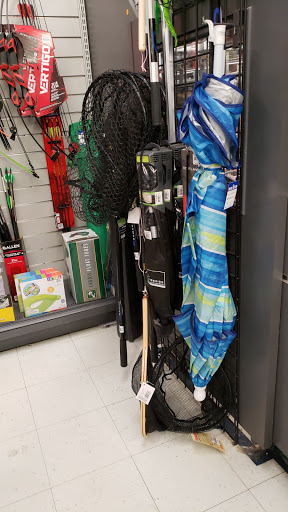 Sporting Goods Store «Big 5 Sporting Goods - Fresno», reviews and photos, 5488 N Blackstone Ave, Fresno, CA 93710, USA