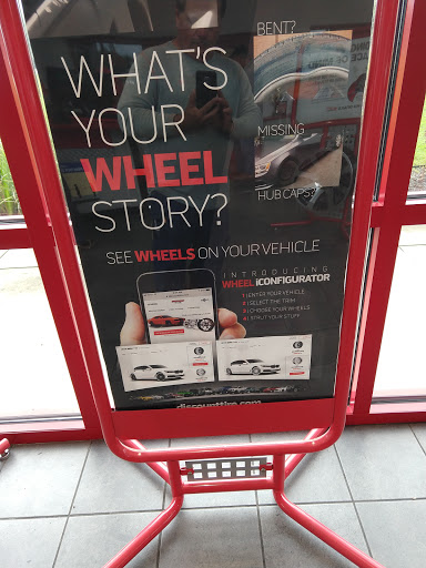 Tire Shop «Discount Tire Store - Prairieville, LA», reviews and photos, 37361 Market Place Drive, Prairieville, LA 70769, USA