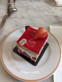 Gâteau aux fraises du Restaurant Angelina Paris à Versailles - n°2