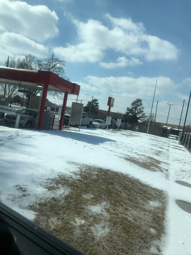 Car Wash «Zips Car Wash», reviews and photos, 3825 W Maple St, Wichita, KS 67213, USA