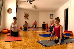 Yoga Pour Tous - Nyon image