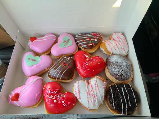 Bakery «Krispy Kreme Doughnuts», reviews and photos, 32450 Dyer St, Union City, CA 94587, USA