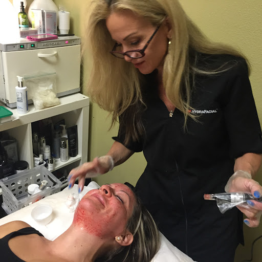 Medical Spa «Premier Wellness Center & Aglow Med Spa», reviews and photos, 42211 N 41st Dr, Phoenix, AZ 85086, USA