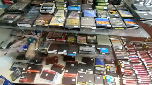 Video Game Store «Retro-Taku Videogames», reviews and photos, 507 West 11 Mile Road, Madison Heights, MI 48071, USA