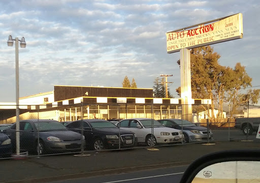 Mendocino Auto Auction, 2400 N State St, Ukiah, CA 95482, USA, 