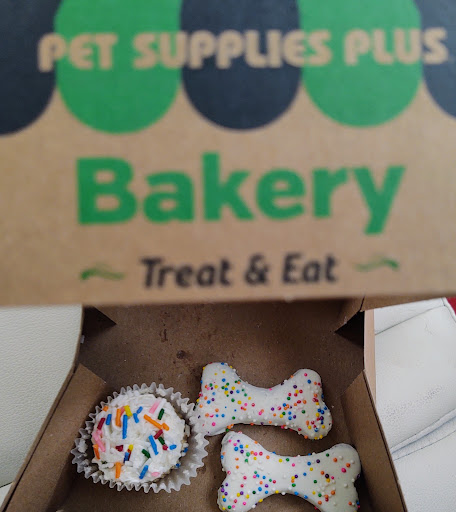 Pet Supply Store «Pet Supplies Plus», reviews and photos, 8703 W Grand River Ave, Brighton, MI 48116, USA