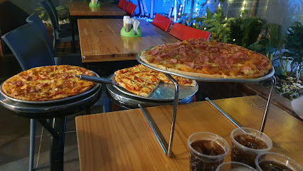 Drive Pizza - Calle 31A, Cañaveral #26-28, Floridablanca, Santander, Colombia