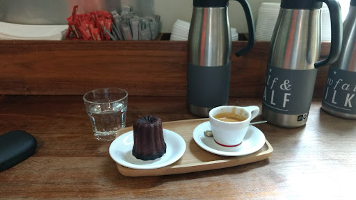 Coffee Shop «Intelligentsia Coffee Millennium Park Coffeebar», reviews and photos, 53 E Randolph St, Chicago, IL 60601, USA