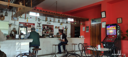 La Dama del Rio y Panaderia O Foxo - N-640, 16, 36685 A Estrada, Pontevedra, Spain