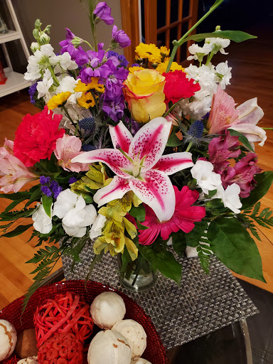 Florist «Lake Zurich Florist», reviews and photos, 34 E Main St, Lake Zurich, IL 60047, USA