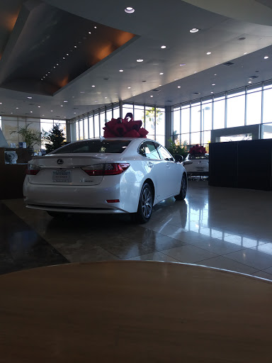 Lexus Dealer «Magnussen Lexus of Fremont», reviews and photos, 5600 Cushing Pkwy, Fremont, CA 94538, USA