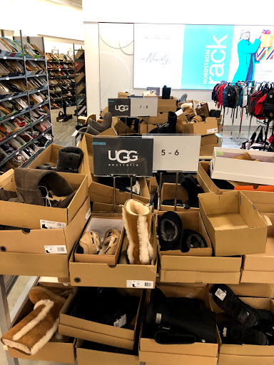 Department Store «Nordstrom Rack Skyview Center», reviews and photos, 4024 College Point Blvd, Flushing, NY 11354, USA