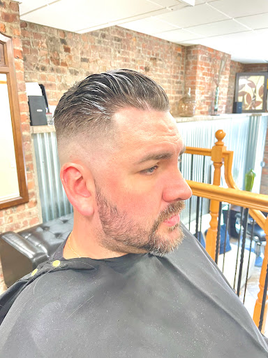 Barber Shop «Basement Barber Shop», reviews and photos, 400 Victory Blvd, Staten Island, NY 10301, USA