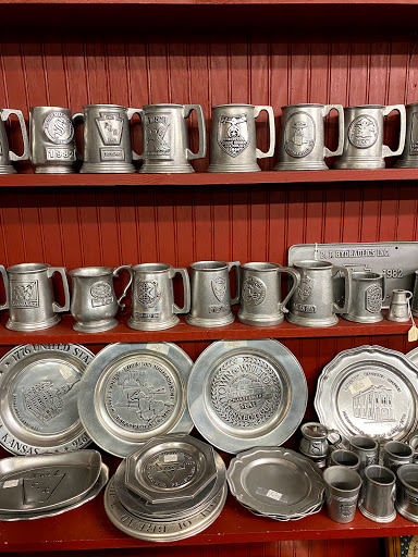 Home Goods Store «Olde Factory», reviews and photos, 139 S Hanover St, Hummelstown, PA 17036, USA