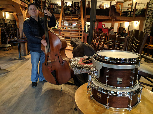 Auditorium «Iron Horse Music Hall», reviews and photos, 20 Center St, Northampton, MA 01060, USA