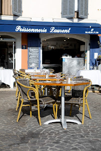 Atmosphère du Restaurant de fruits de mer Poissonnerie Laurent à Cassis - n°19