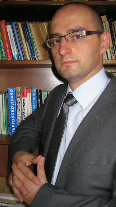 Адвокат Лазар Белев