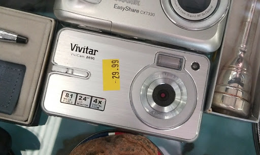 Thrift Store «St Vincent De Paul - West Broadway Thrift Store», reviews and photos, 2345 W Broadway, Eugene, OR 97402, USA