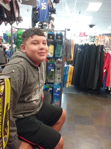 Sporting Goods Store «Big 5 Sporting Goods», reviews and photos, 43 W Thousand Oaks Blvd, Thousand Oaks, CA 91360, USA