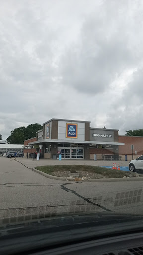 Supermarket «ALDI», reviews and photos, 174 Park Center Dr, Wadsworth, OH 44281, USA
