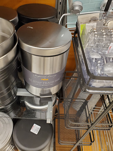 Department Store «T.J. Maxx», reviews and photos, 7555 W Hillsborough Ave, Tampa, FL 33615, USA