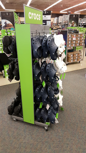 Shoe Store «Shoe Carnival», reviews and photos, 2080 Henderson Mill Rd, Atlanta, GA 30345, USA