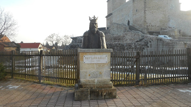 Értékelések erről a helyről: Nagy Lajos király szobor, Miskolc - Múzeum