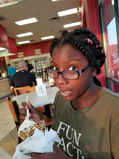 Ice Cream Shop «Oberweis Ice Cream and Dairy Store», reviews and photos, 3152 95th St, Evergreen Park, IL 60805, USA