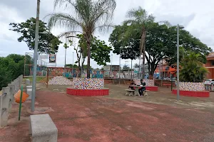 Praça do Retiro image