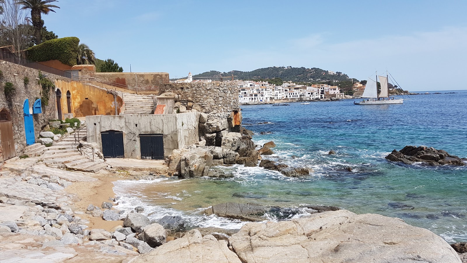 Photo de Cala de Sant Roc avec un rivage droit