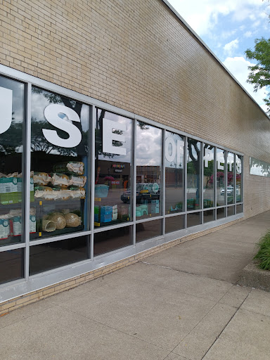Pet Supply Store «House of Pets Inc», reviews and photos, 29500 Ford Rd, Garden City, MI 48135, USA